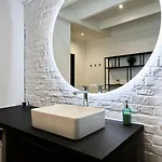 Apartament Renovated Two-bedroom Loft Veranda