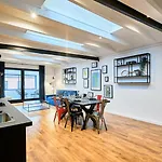 Renovated Two-bedroom Loft Veranda Apartman