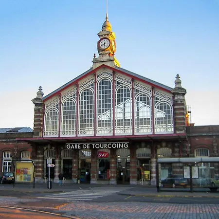Renovated Two-bedroom Loft Veranda 아파트 *