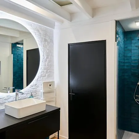 Renovated Two-bedroom Loft Veranda 아파트