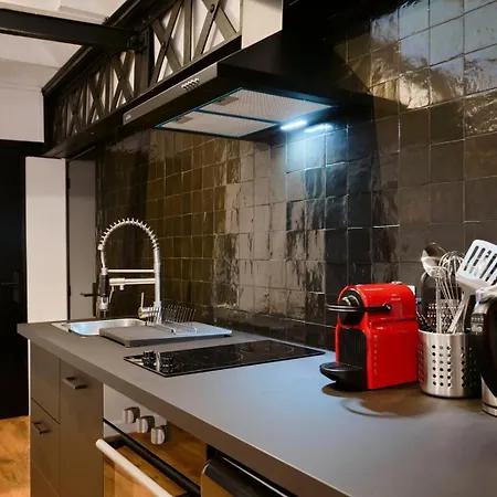 Renovated Two-bedroom Loft Veranda *