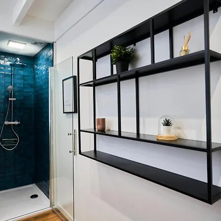 Renovated Two-bedroom Loft Veranda